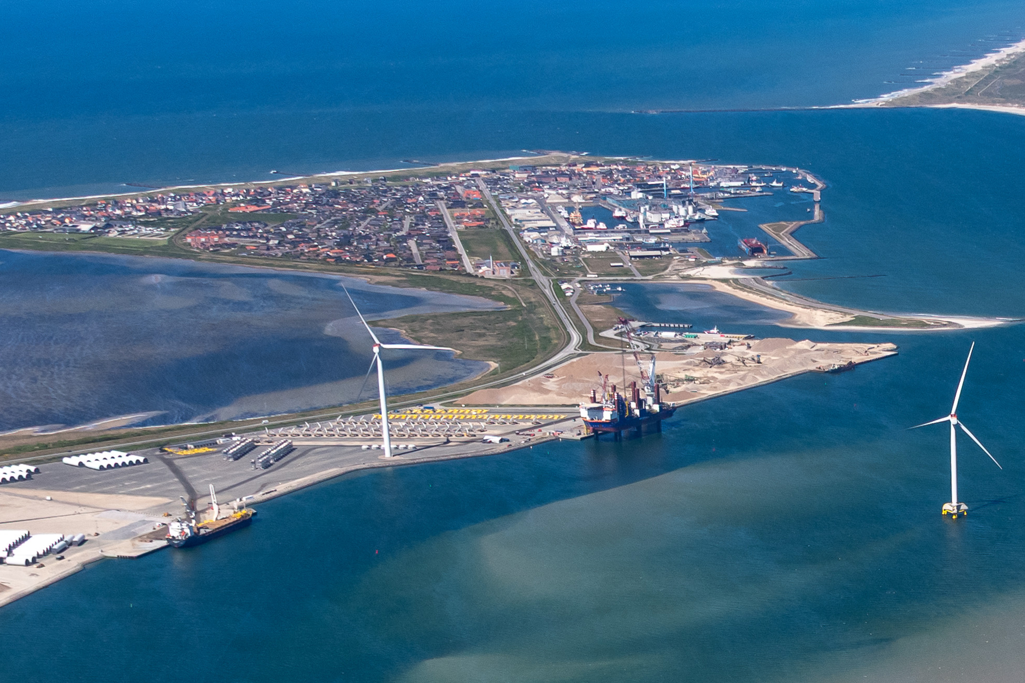 Thyboron Port 12752 2 Cropped 3 Web