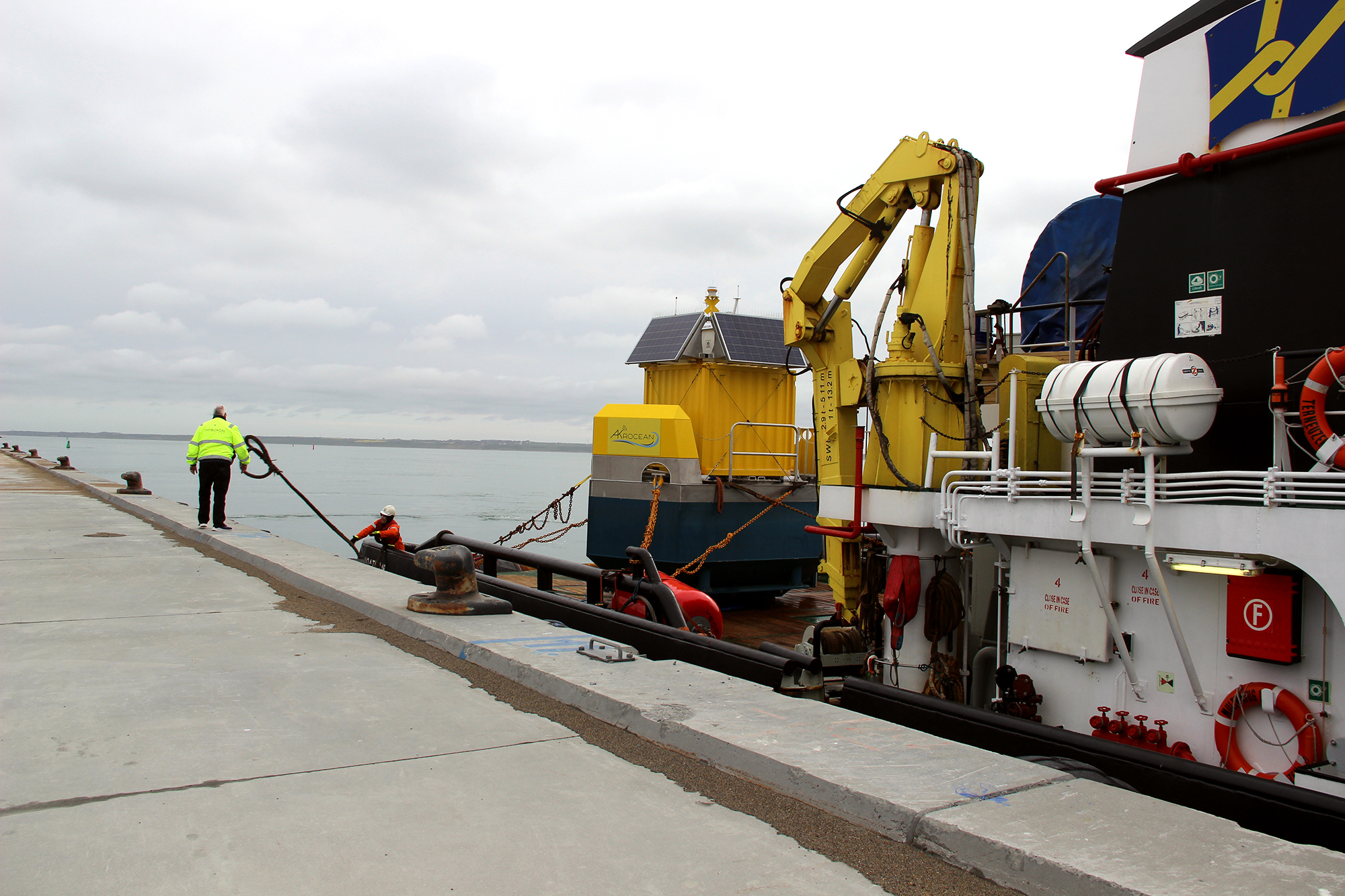 Linesmen 6209 Web