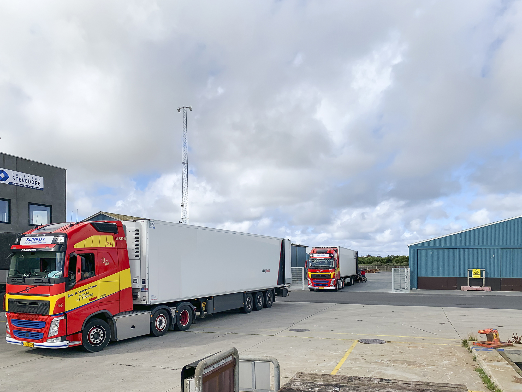Trucks 2873 Web