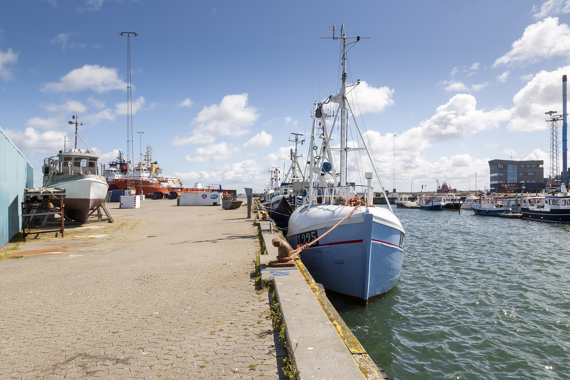 Tvaermole 15A4819 Web